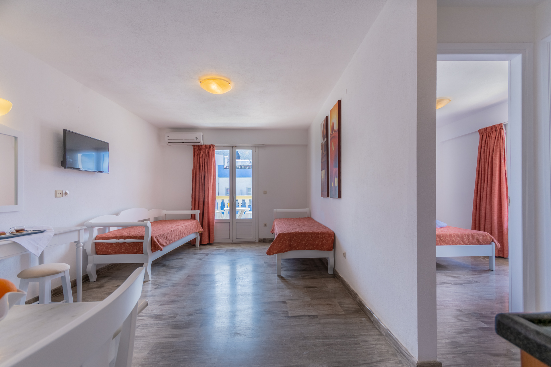 Dionisos Hotel