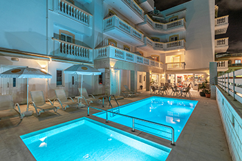 Dionisos Hotel
