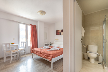 Dionisos Hotel