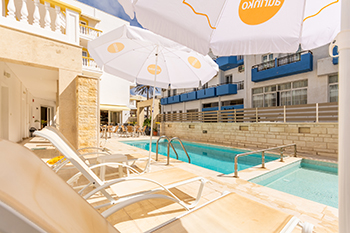 Dionisos Hotel